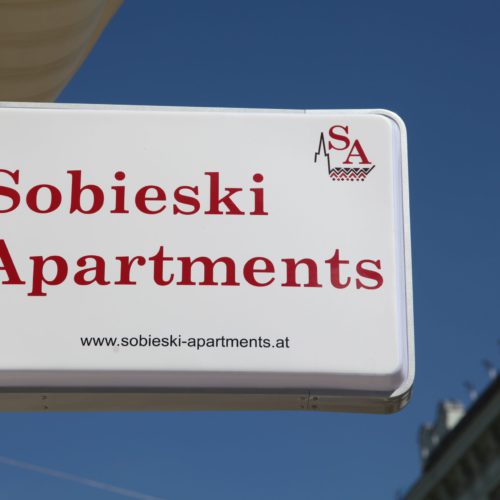Firmenschild-Sobieski-Apartments